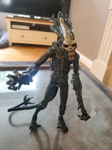 NECA Gorilla Alien Kenner Tribute Loose Action Figure - Picture 1 of 5