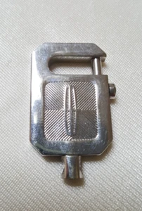 Vtg Lincoln Key Fob Postage Guaranteed Drop in Mail Box Lathrup Village MI VGLN - Picture 1 of 6