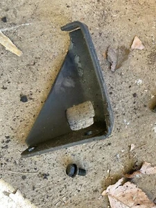 95-99 Talon Eclipse 420A N/T 2.0 ALTERNATOR MOUNTING BRACKET - Picture 1 of 1