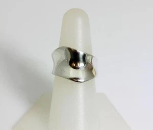 Anillo estilo banda cóncava de cigarros de plata de ley tamaño 7,25-10966 - Imagen 1 de 5