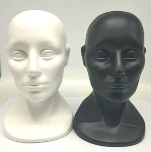 Manichino uomo in plastica dura testa manichino colore bianco e nero cappello... - Foto 1 di 5