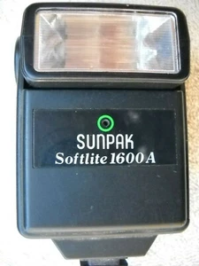 **SUNPAK SOFTLITE 1600A ELECTRONIC HOT SHOE BOUNCE FLASH TESTED & WORKING OK** - Bild 1 von 5