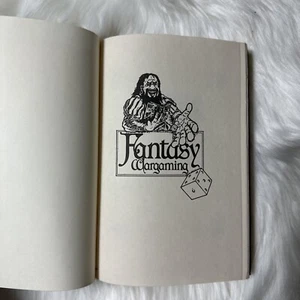VTG Fantasy Wargaming Hardcover Rules System 1982 No Dust Jacket - Good - Imagen 1 de 10