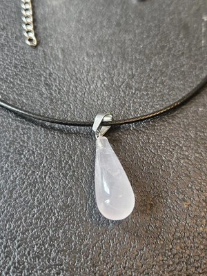 Collar Cristal Lágrima Collar Cuero Cuarzo Rosa  Foto 1 de 4