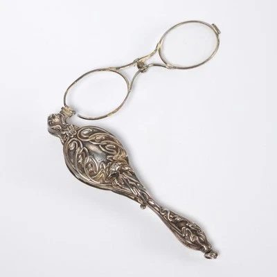Gafas de lectura plegables antiguas plateadas Art Nouveau flor amapola lorgnette LEER Foto 1 de 4