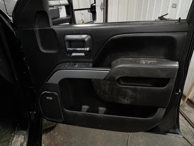 2016 Chevrolet Silverado 2500 Front Right Door Trim Panel RF 4DR PU BLK Used Foto 1 de 4