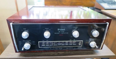 McIntosh MA6100 Solid State Integrated Amplifier Excellent Condition Working - Image 1 of 4