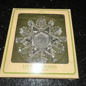 "Holiday Highlights Acryl" Punze Ornament Schneeflocke 1979 - Bild 1 von 11