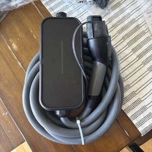 EV Universal Charger ic-cpd type 6 , 40 amp 120v /240v (Fast charge) - Picture 1 of 5