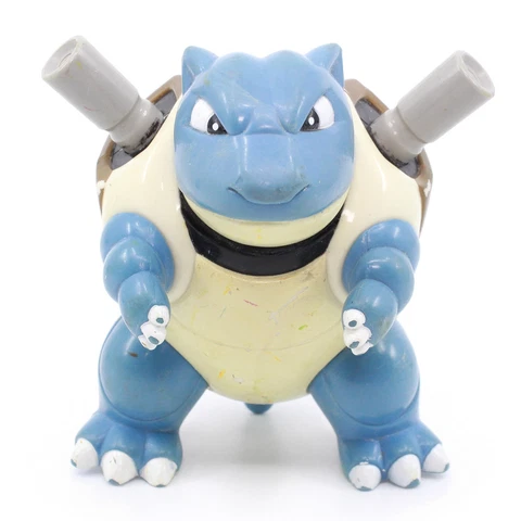 BLASTOISE 4" Combat Figure - Pokemon 2000 Hasbro Cover