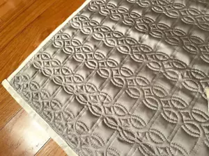 Gesteppte Silber Satin Tischauflage 18,5 x 26 Neu Handarbeit, mit einer Bandborte, - Bild 1 von 7