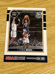 2025 Panini Haunted Hoops #269 Yves Missi - Foto 1 di 2