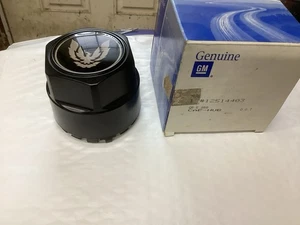 NOS 82-92 Pontiac Firebird Trans Am Black Center Cap Light Gold Medallion - Picture 1 of 6