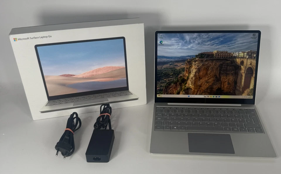 Microsoft Surface Go Laptop Notebook *bitte komplett lesen* - Bild 1 von 3