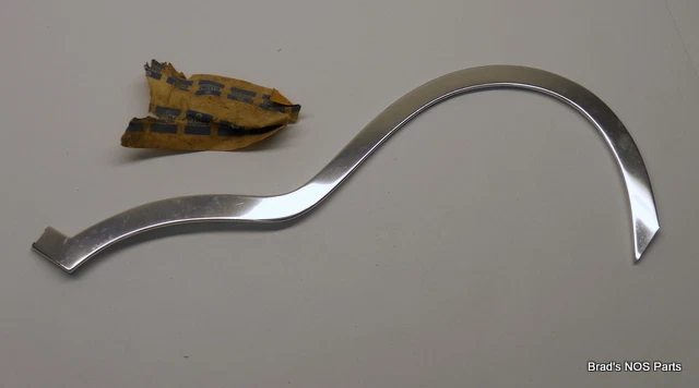 Nuevo de Lote Antiguo Mopar 1961 Plymouth Belvedere Fury rejilla inferior cromo moldura MLDG 2275101 Foto 1 de 1