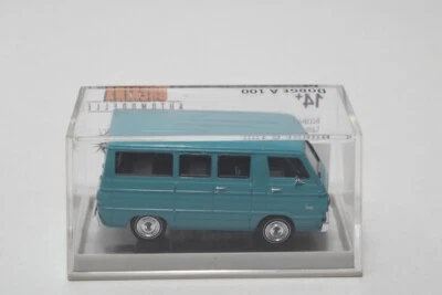 B8 1:87 BREKINA 34352 DODGE A 100 A100 BUS VAN BLUE-GREEN MIB - Immagine 1 di 4