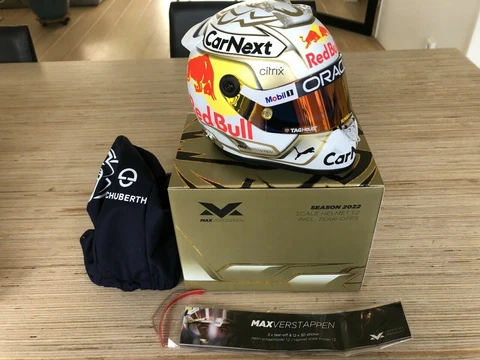 Max Verstappen Season 2022 F1 NO. 1 Red bull 1:2 Helmet NEW WORLD CHAMPION! GOLD Cover