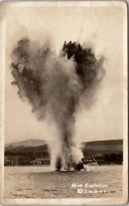 Postal con foto real de colección - Primera Guerra Mundial - Explosión de mina - Postal RPPC - Imagen 1 de 2