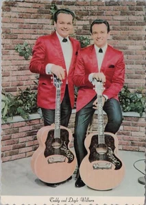 Wilburn Brothers Country Music estrellas de televisión guitarras rojas UNP 4x6 postal 12088,5 - Imagen 1 de 7
