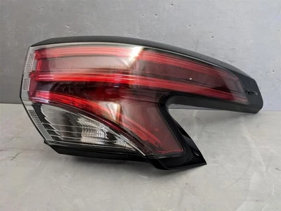 Luz trasera exterior derecha lado pasajero Toyota Sienna 21-24 original OEM 81550-08091 Foto 1 de 4