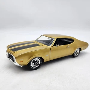ERTL American Muscle 1969 Oldsmobile 442 W-30 Gold 1:18 VHTF Adult Collectors - Picture 1 of 15