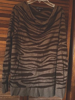 Dana Buchman long sleeve two tone brown pattern top sweater style women’s medium - Image 1 of 2