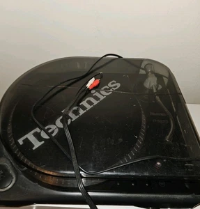 2 x Numark TT1625 DJ turntable - DJ decks - Numark decks - Picture 1 of 11