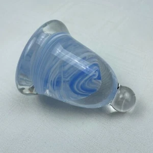 Pisapapeles de vidrio artístico en forma de campana azul Jeff Buttler 1990 vintage 3" - Imagen 1 de 4