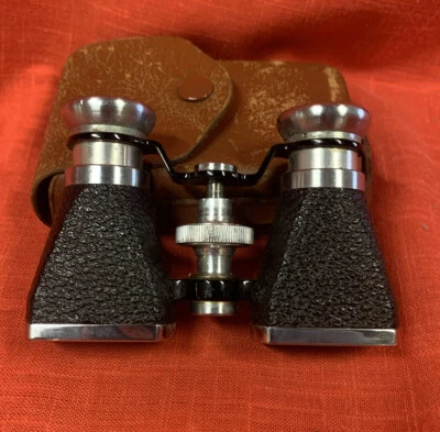 VINTAGE 3 X 10 OFUNA  THEATER  OPERA BINOCULARS WITH CASE - Image 1 of 4