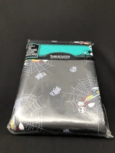 Mantel Pesadilla antes de Navidad 60 IN x 84 IN nuevo en bolsa - Imagen 1 de 5