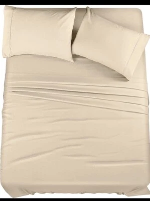 Soft Brushed Microfiber 4 Piece Bed Sheet Set with Pillow Cases Utopia Bedding - Image 1 of 4
