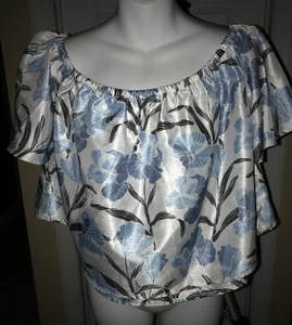 Keepsake The Label weiß blau Blumen schulterfrei Cropped Swing Top Large - Bild 1 von 5
