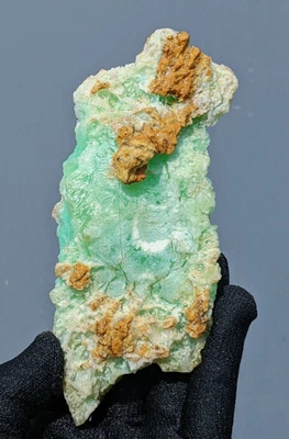 250 Grams Nature's Green Gemstone Chrysoprase Rough 1AGU21 - Image 1 of 4