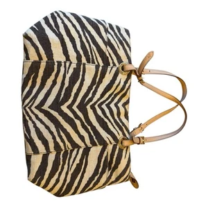 Borsa a tracolla MICHAEL KORS marrone beige stampa zebra tela ORO ferramenta - Foto 1 di 18