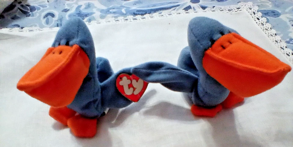 MCDONALD'S TY TEENIE BEANIE BABY SCOOP THE PELICAN 1998 (2) - Image 1 of 1