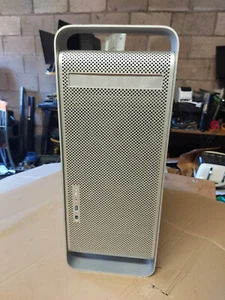 Apple Power Mac G5 PC (QUAD CORE @ 2.5 GHZ,3 GB RAM, 2 X 250 GB HDD) (2005) - Picture 1 of 5