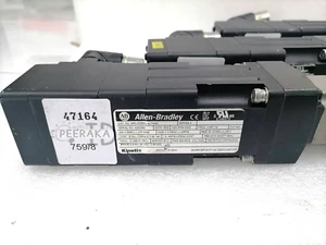 Motor Allen-Bradley MPL-A1520U-EJ74AA, hermoso estado, envío gratuito #47165 - Imagen 1 de 8