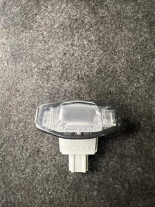 16 17 HONDA ACCORD LX 2.4L AT LICENSE PLATE LAMP LIGHT OEM 2391-10 - Picture 1 of 5