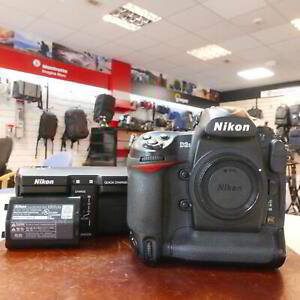 Used Nikon D3S Body - 32033 Actuations - 12 Months Warranty