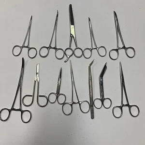 lotto 12 pinzette chirurgiche acciaio inox forbici strumento Herwig K/S - Foto 1 di 10