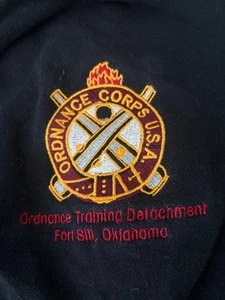 Fort Sill Ok Ordnance Wappen USA Armee bestickt Patch Poloshirt - Bild 1 von 6