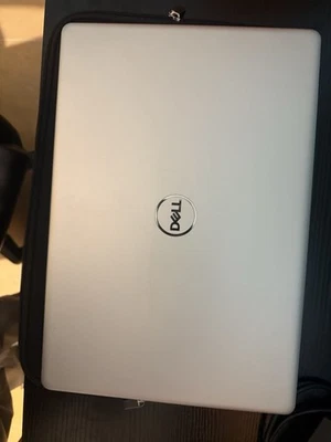 Dell Inspiron 5593 i5-1035G1  - Immagine 1 di 4