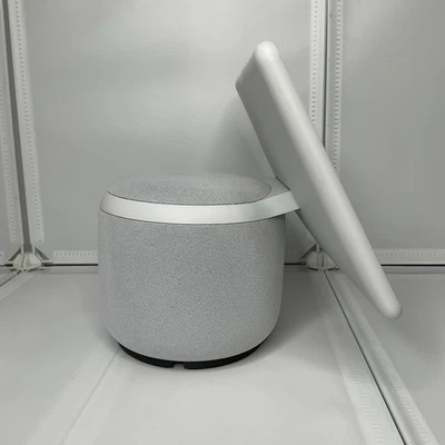 Amazon Echo Show 10 (3rd Gen.) smart speaker - glacier white NICE - Image 1 of 4