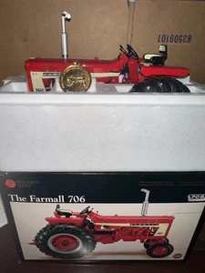 Ertl Precision #16 Farmall 706 Tractor 1:16 Diecast #14129 #329 - Picture 1 of 2