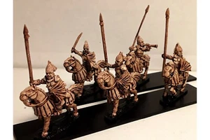 15mm Fantasy Vampire Cavalry Lance Shields Heavily Armored Horses (4 figures) - Imagen 1 de 1