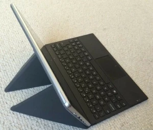 LINX1010LTR Tablet Windows 10 DESKTOP-LPAMEQ0 With Keyboard - Picture 1 of 3