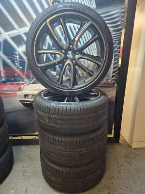 Bentley GT/GTC Kompletträder Pirelli AllSeason 275/35 R22 & 315/30 R22 (R-93) - Bild 1 von 4