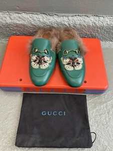 Authentic GUCCI WMNS Horsebit Princetown Butterfly Embroidered Loafers Sz 38EU - Picture 1 of 15