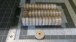 36 Holz Spielzeug Räder 1-1/4 Zoll 1/4 Zoll Loch 1/2 Zoll breit - Bild 1 von 7