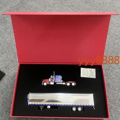 596 1:64 Peterbilt Optimus Prime Truck 2025 HEC Limited Edition Collectible Set - Image 1 of 4